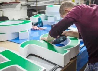 Производство вывесок в современной типографии