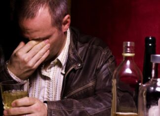 Как помочь алкоголику бросить пить: советы врачей