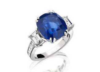 Плюсы кольца с сапфиром
