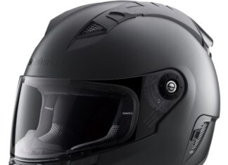 Как выбирают мотоциклетные шлемы?