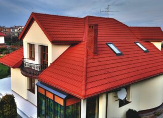 Виды металлочерепицы для кровли крыш