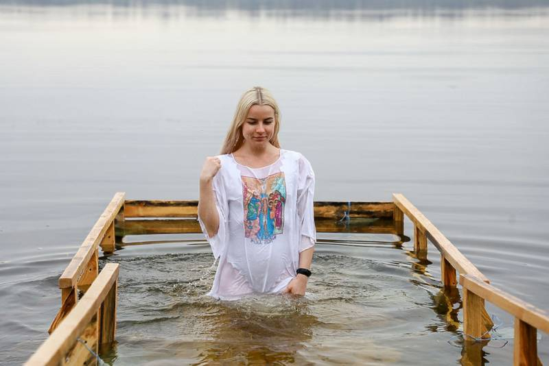 
Празднуйте осторожнее: крещенское купание чревато инсультом                