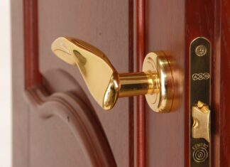 Выбор фурнитуры для межкомнатных дверей