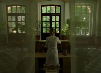 Когда выйдет фильм Странный дом?