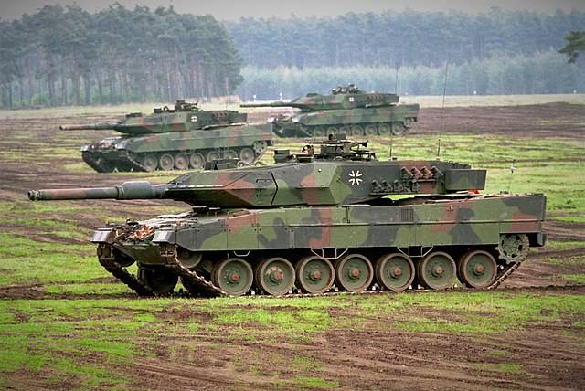
Что дальше: на Украину доставили первые польские танки Leopard 2                