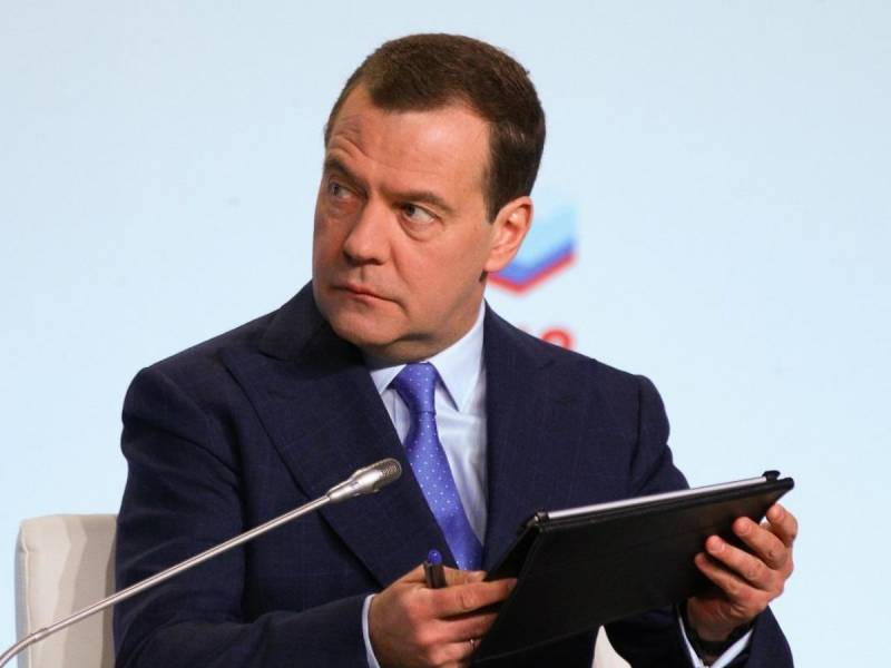 
Будет ли Медведев снова президентом и когда закончится СВО в Украине: новый прогноз Александра Зараева                