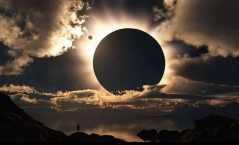 
Лунное затмение 2 мая 2023 года: какие знаки зодиака сильнее всего ощутят его влияние                