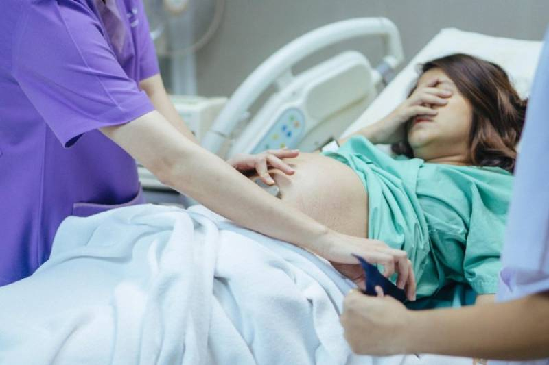 
Не для слабонервных: в Бразилии во время родов акушер оторвал голову ребенку                