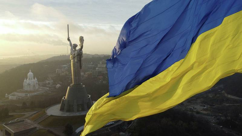 
Сегодня, 18 мая, прозвучали взрывы по всей Украине                