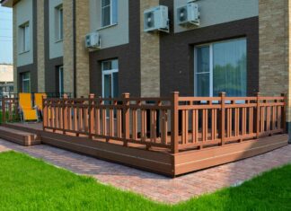 Перила из ДПК: отличный вариант для современного экстерьера в стиле хай-тек
