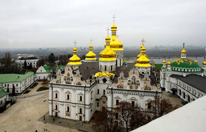 
Куда украинские еретики собираются вывезти святыни Киево-Печерской лавры                