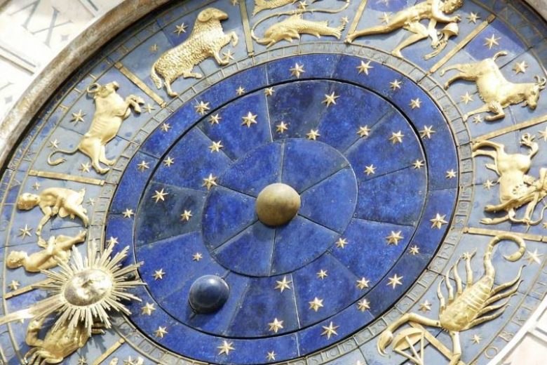 
Звезда «Битвы экстрасенсов» Мехди Эбрагими Вафа рассказал, что нас ждет в гороскопе с 1 по 15 июня 2023 года                
