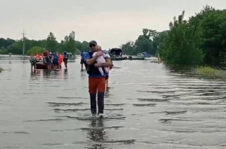 
ВСУ обстреливает пионерский лагерь, число погибших растет после разрушения Каховской ГЭС — последние данные на 10 июня                