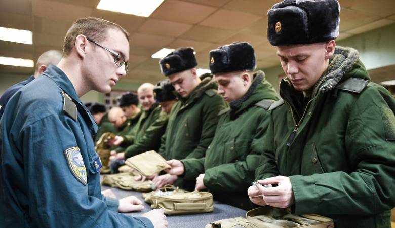 
Без явки в военкомат: изменения в документах воинского учета разрешат делать «заочно»                