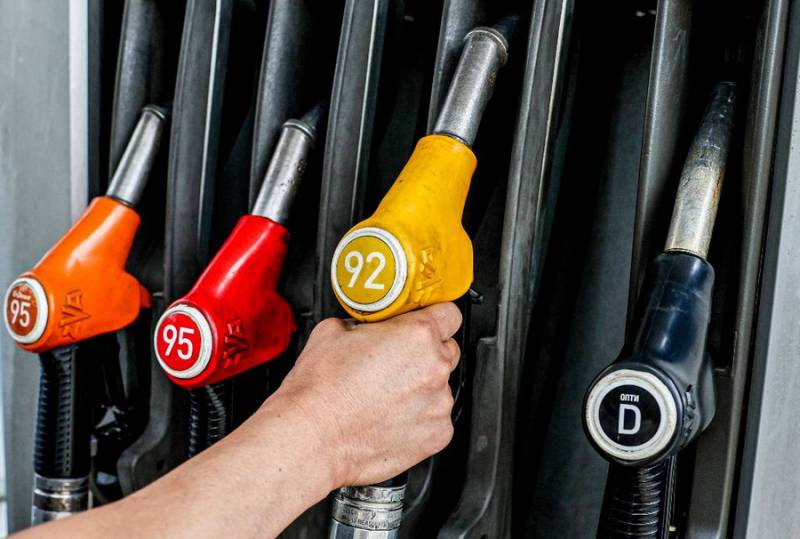 
Цены на бензин: что будет со стоимостью топлива на заправках на следующей неделе                