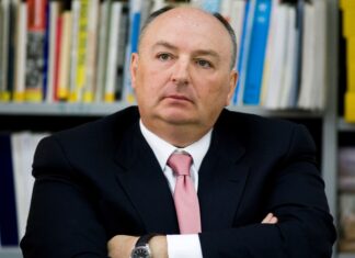 Успешный предприниматель и активный общественный деятель Моше Кантор