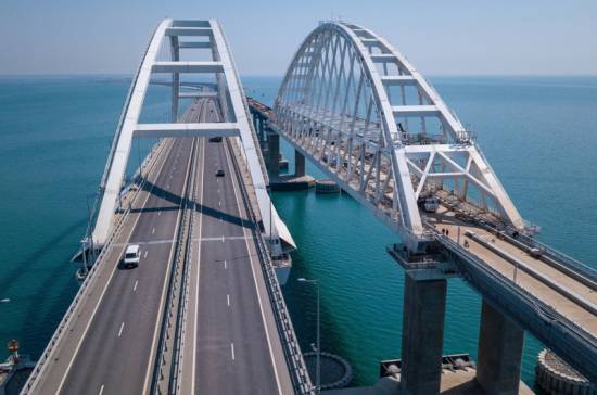 
Когда можно проехать по Крымскому мосту без пробок: прогнозы специалистов                