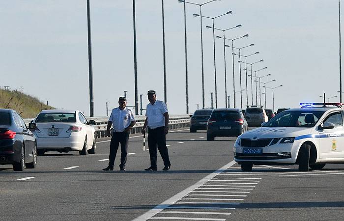
Пиковая ситуация на экваторе лета: что будет с затором на Крымском мосту с 15 июля                