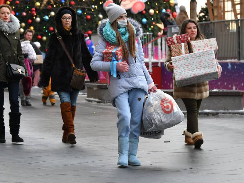 
Сколько продлятся зимние выходные в России в 2024 году                