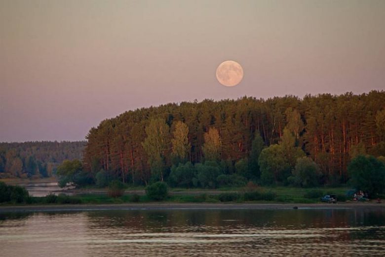 
Магнит для катаклизмов: какие катастрофы может вызвать суперлуние                