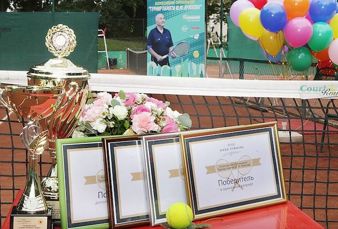 
Теннисный турнир памяти Юрия Лужкова объединил более 100 юных спортсменов со всей страны                