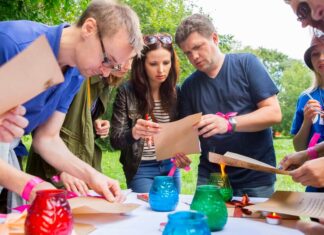 Выездной квест: захватывающее игровое приключение на корпоративное мероприятие