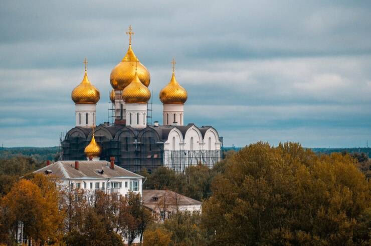 
Святые Феофан Милостивый и Кириак: запреты, дела и приметы в день их памяти 12 октября                