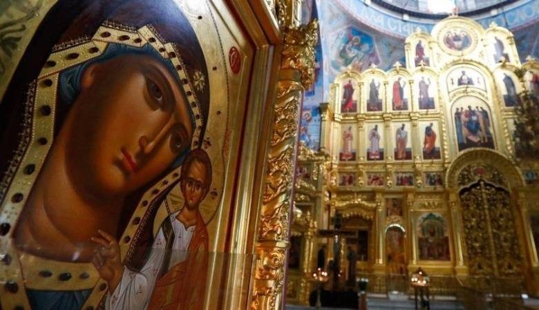 
Празднование Казанской иконы Божией Матери: традиции, молитвы и запреты                