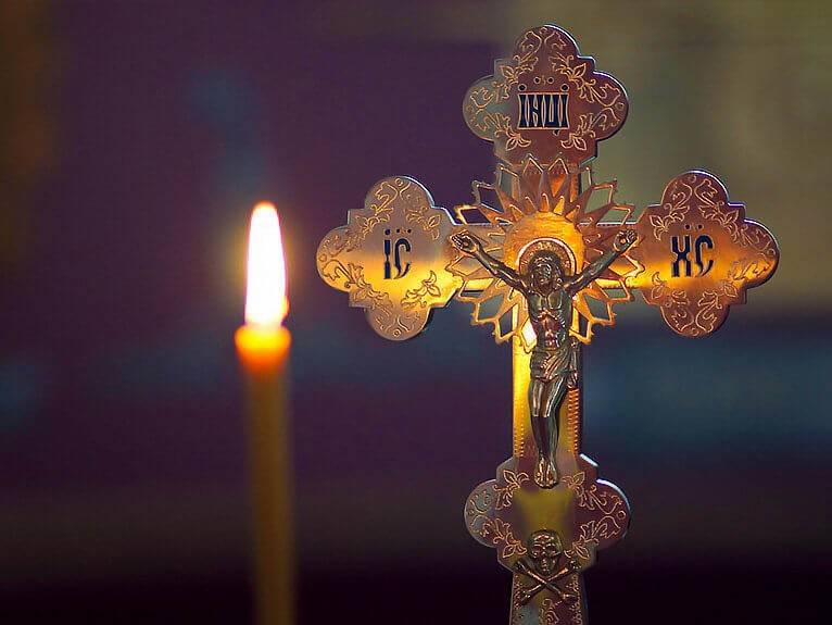 
Празднование Казанской иконы Божией Матери: традиции, молитвы и запреты                