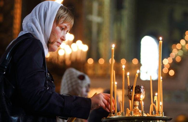 
Праздник святого Артемия Антиохийского и День всех усопших верных: традиции и приметы 2 ноября                