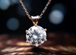 Как сдать украшения с бриллиантами в ломбард?