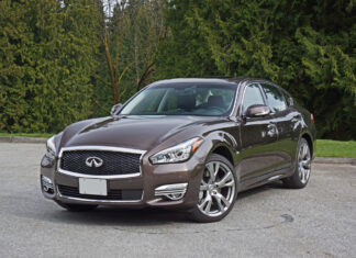 Особенности ремонта Infiniti Q70