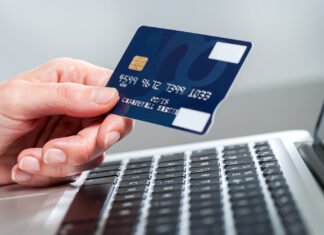 Особенности и преимущества получения займа на карту