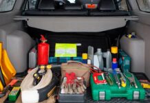 Какие инструменты обязательно должны быть у автомобилиста и почему?